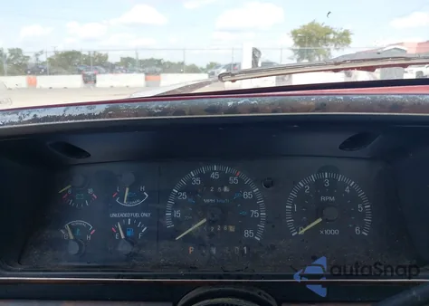 1988 Ford F150 z USA, uszkodzony, nr VIN 1FTDF15N0JNA15368